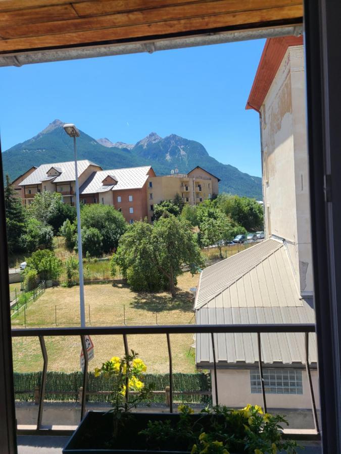 Hotel De La Gare Briancon  Luaran gambar