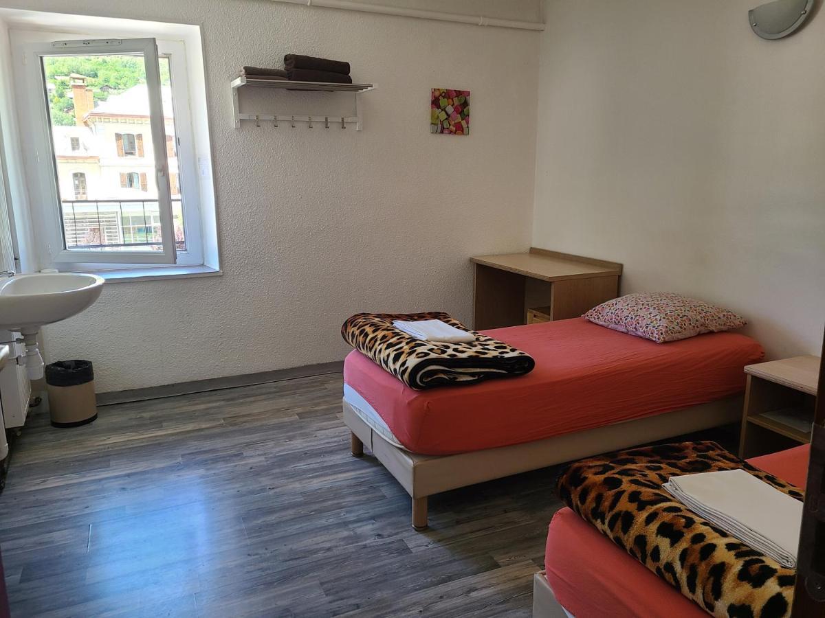 Hotel De La Gare Briancon  Luaran gambar